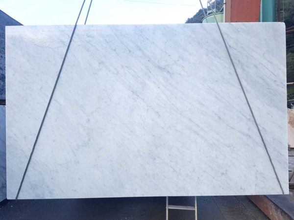 lastra di marmo bianco carrara